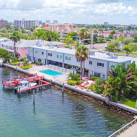 107-Waterfront-Walk To Beach-Lovely St. Pete Beach Buitenkant foto