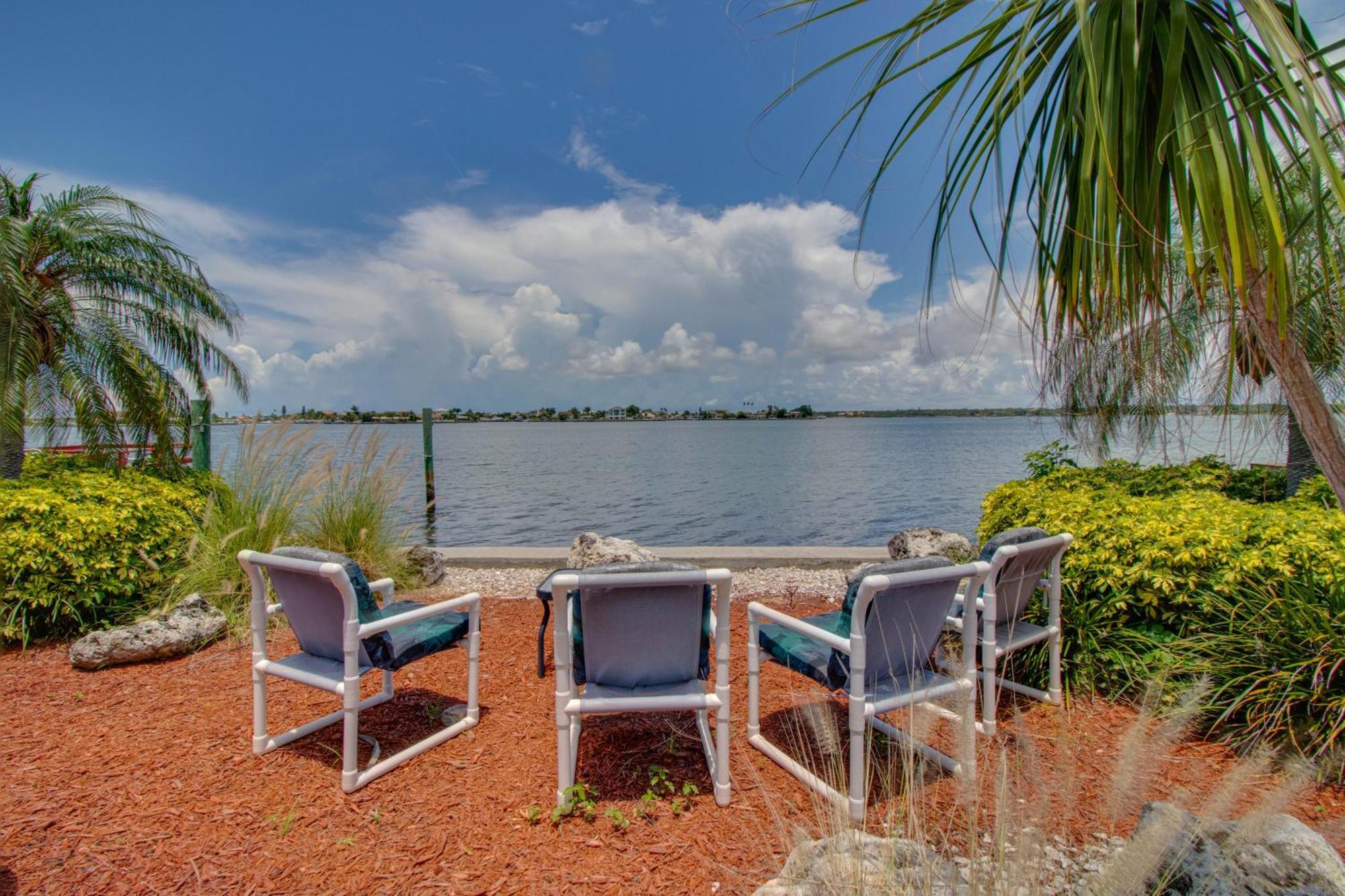 107-Waterfront-Walk To Beach-Lovely St. Pete Beach Buitenkant foto